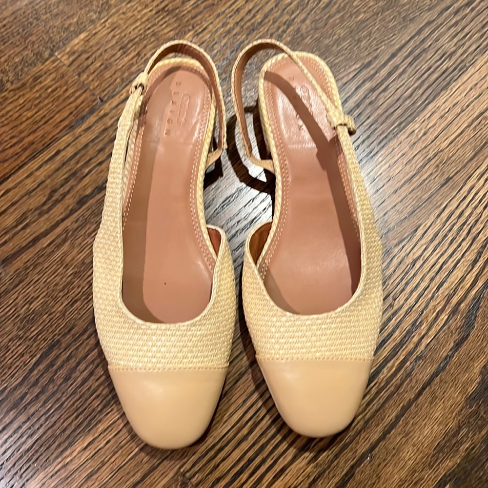 Womens raffia flats